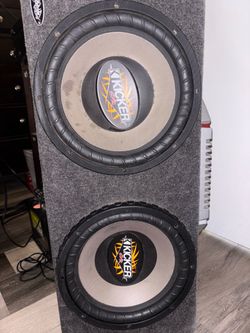 2 kicker cvr 12s and Sony xplod 1000w amp