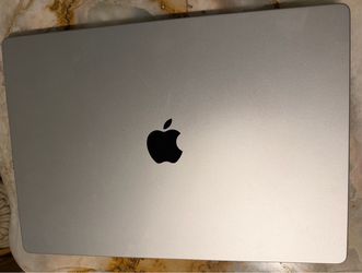 2021 16” MacBook Pro M1 Max with 10 core CPU/32 core GPU and 64GB RAM and 4TB SSD (highest spec you could get at the time). Battery still lasts a long