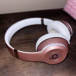 Rose Gold Beats By Dr Dre Solo3