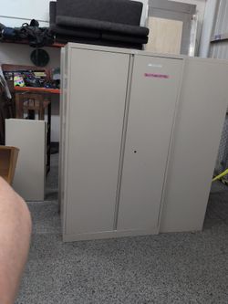 Large metal cabinets. Garage, office. SEE DESCRIPTION BELOW