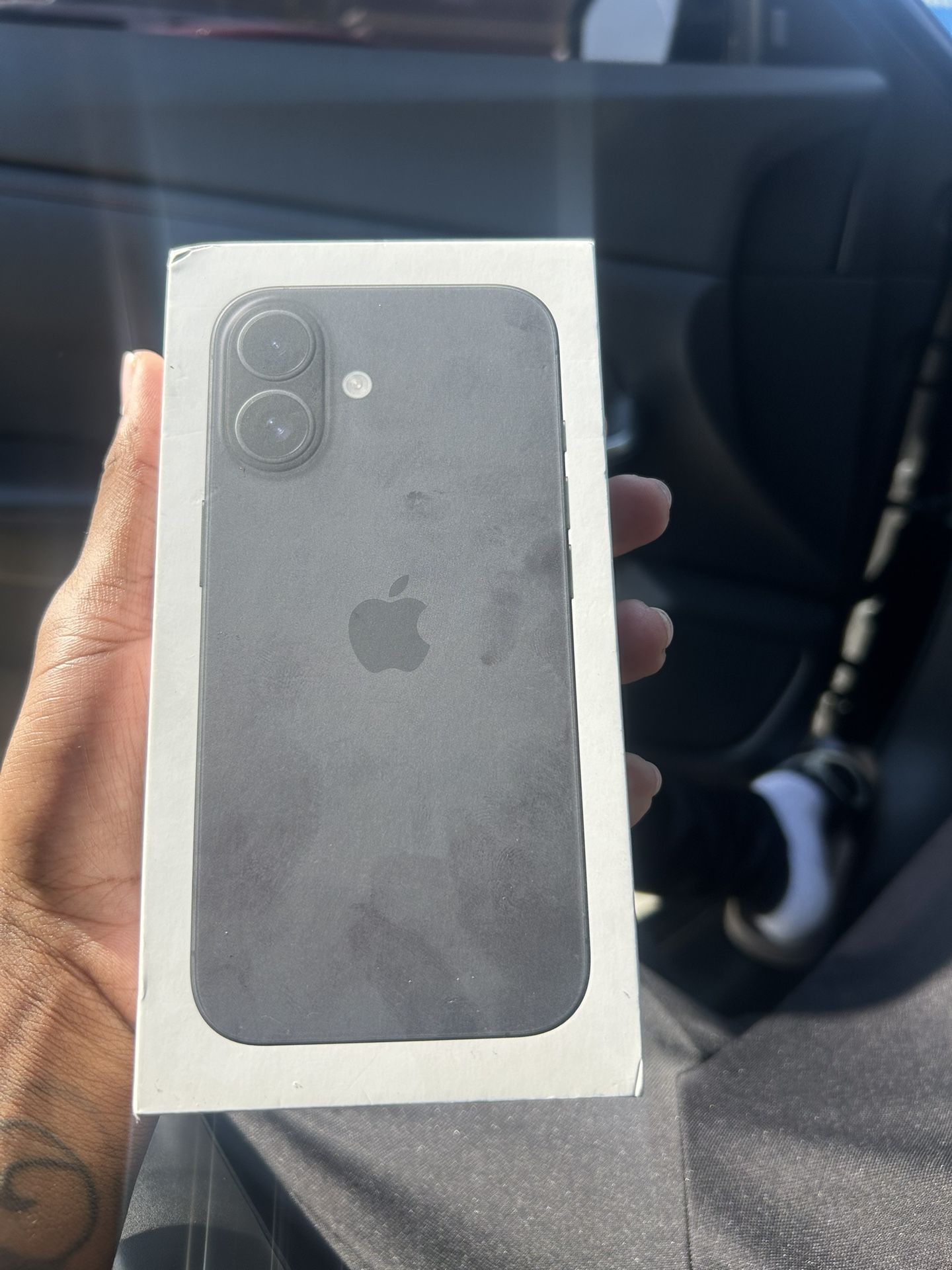 Black IPhone 16 , 128 GB, LOCKED T-mobile . $620. BRAND NEW. HTX