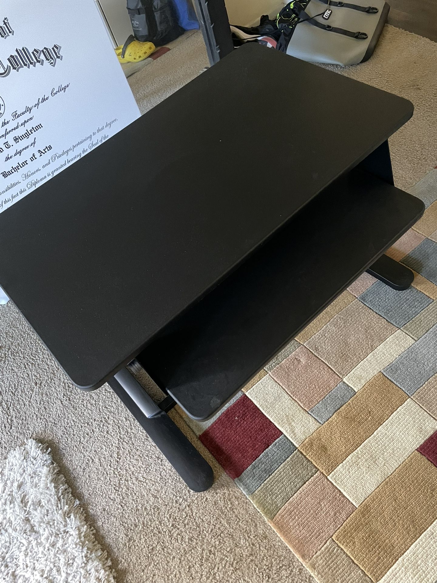 Standing desk