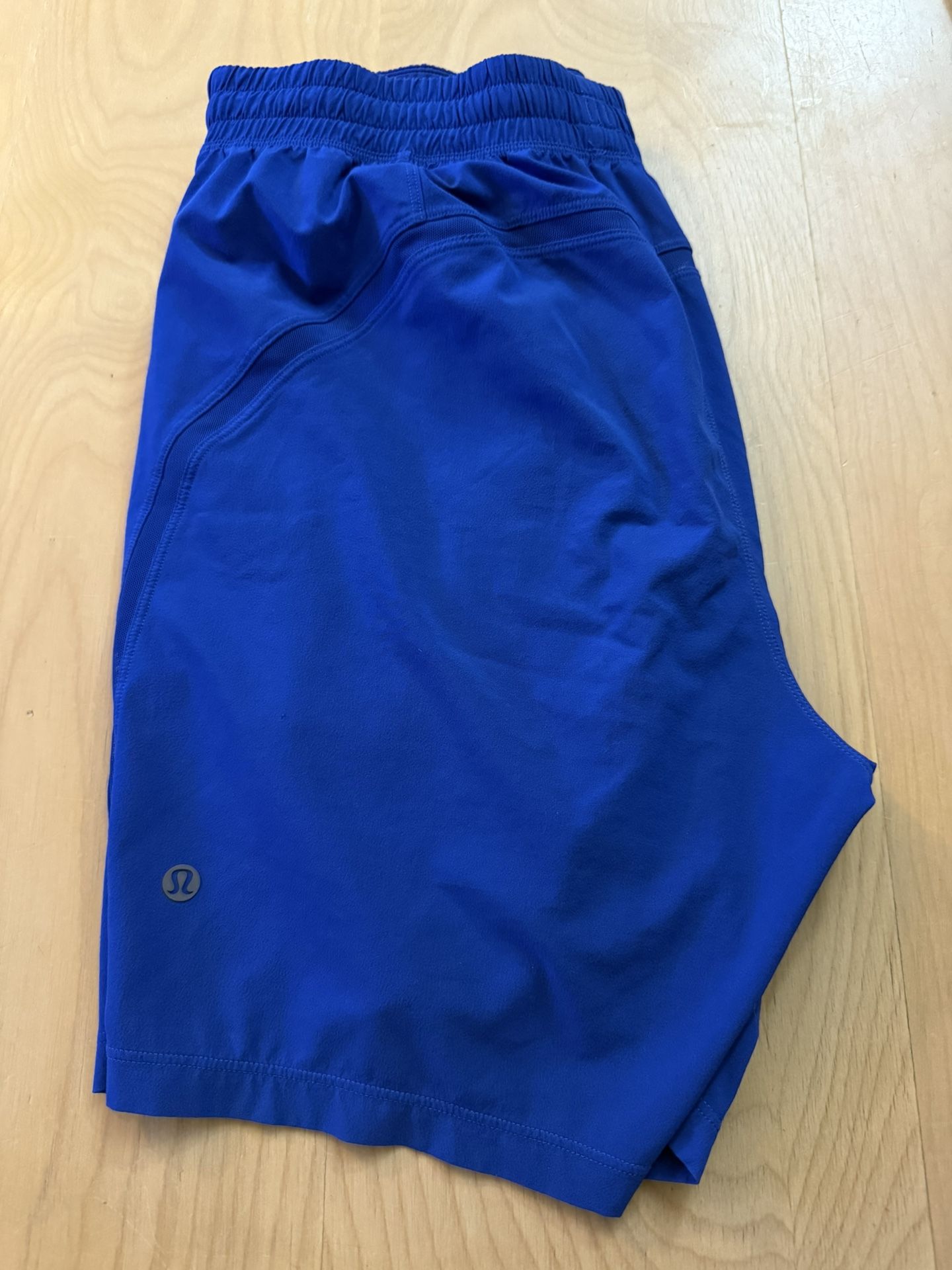 Men’s Lululemon Shorts Med 