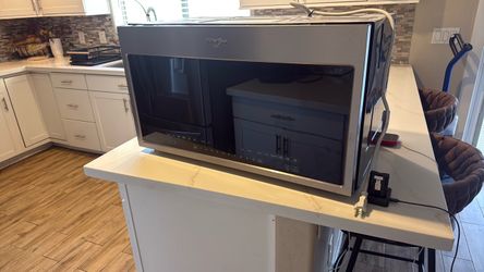 Whirlpool Over-the-Range Microwave Stainless Steel