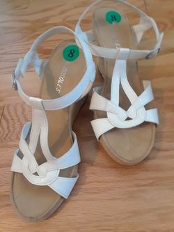 Aerosoles . Num 8 . Brand new