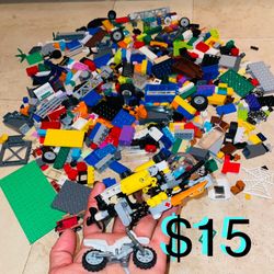 $15 Bundle of Random Legos in great condition very clean like new