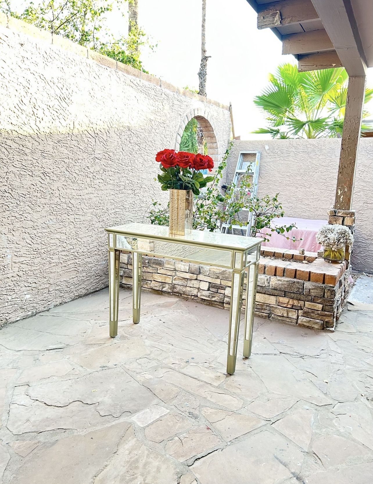 Mirror Entry Table