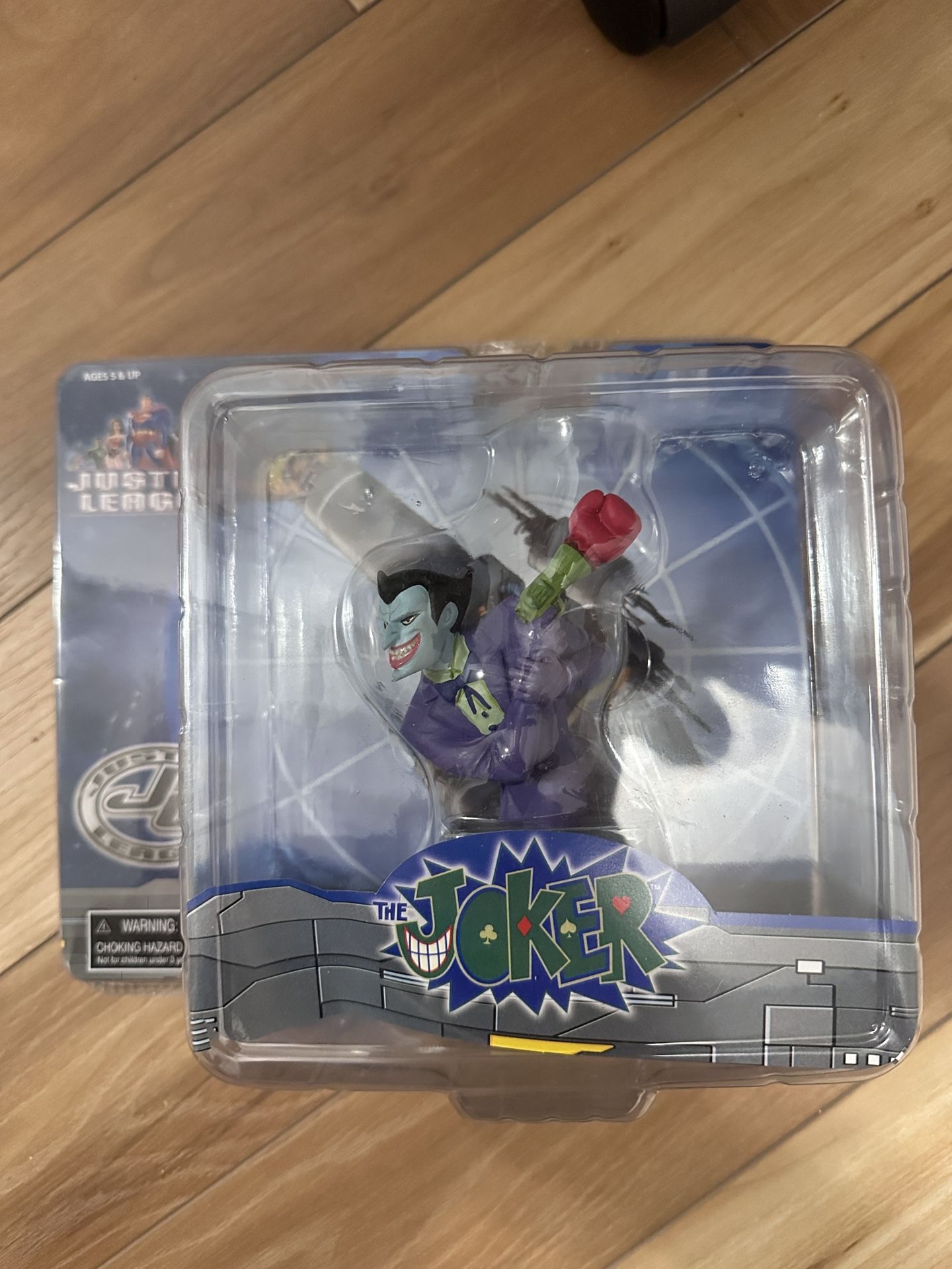 DC Comics - Justice League - Joker Paperweight Sealed