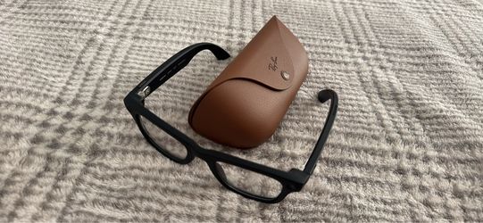 Ray-Ban Meta Wayfarer (Gen 2) Matte Black Transitions Grey Lenses