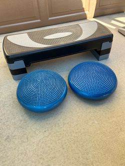 Aerobic Step Platform with 2 Balance Discs