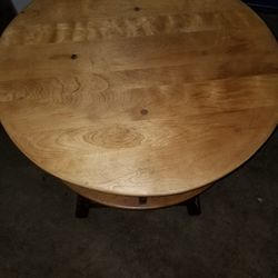 Old 2 tear vintage coffee table great condition