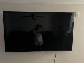 65' ROKU Tv