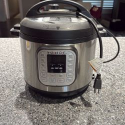 BRAND NEW Instant Pot