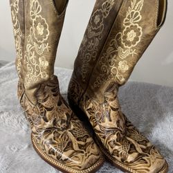 Cowgirl Boots Size 8