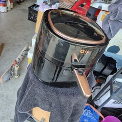 New Air Fryer Never Used