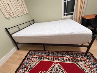 Queen size bed with mattress