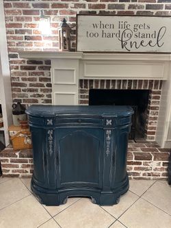 Beautiful Refinished Console Table / Accent Piece / Bar / Entryway Piece / Small Buffet or Sideboard