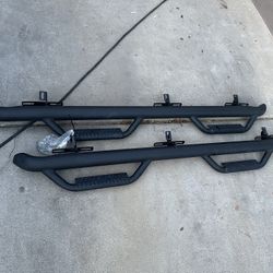 2021-2025 Ford Bronco Rough Country Nerf Steps