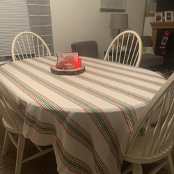 Holiday table cloth 