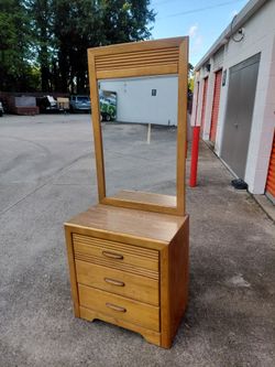 Single 3-Drawer Dresser Nightstand with Wall Mirror
