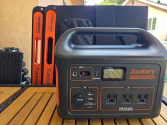 Jeckery 1000w +100w solar panel✘2