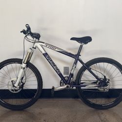 Trek 3700 Mountain Bike 