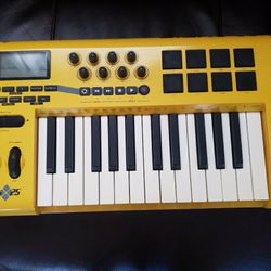 M-audio Axiom 25 Keystation 2 Gen