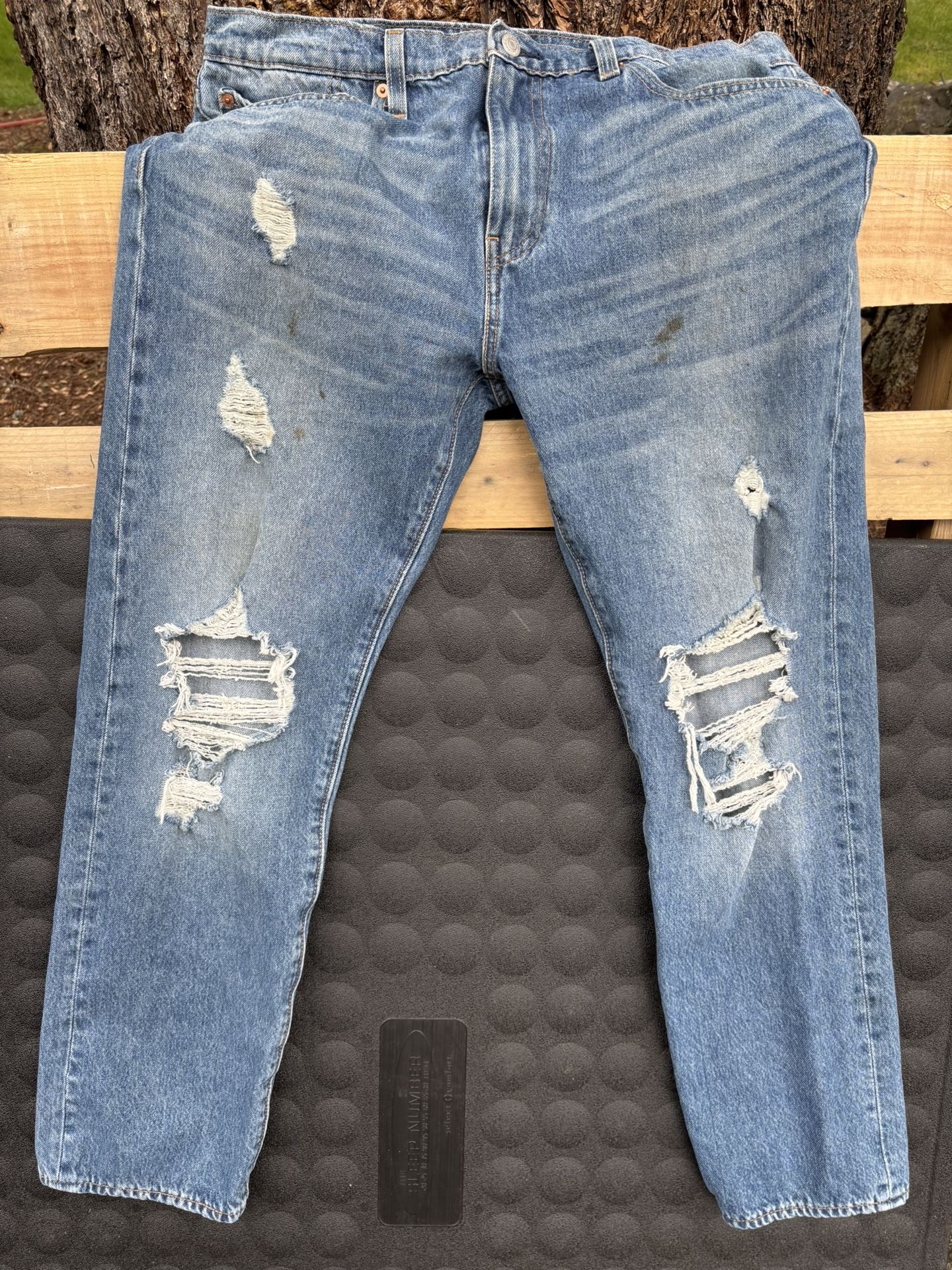 Price drop - Vintage Levi's Distressed Jeans, 36 x 32
