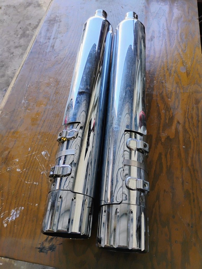 Harley Davidson Muffler System