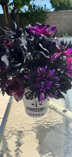Halloween floral in sugar skull