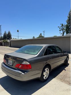 2004 Toyota Avalon