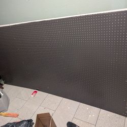 Peg Board 