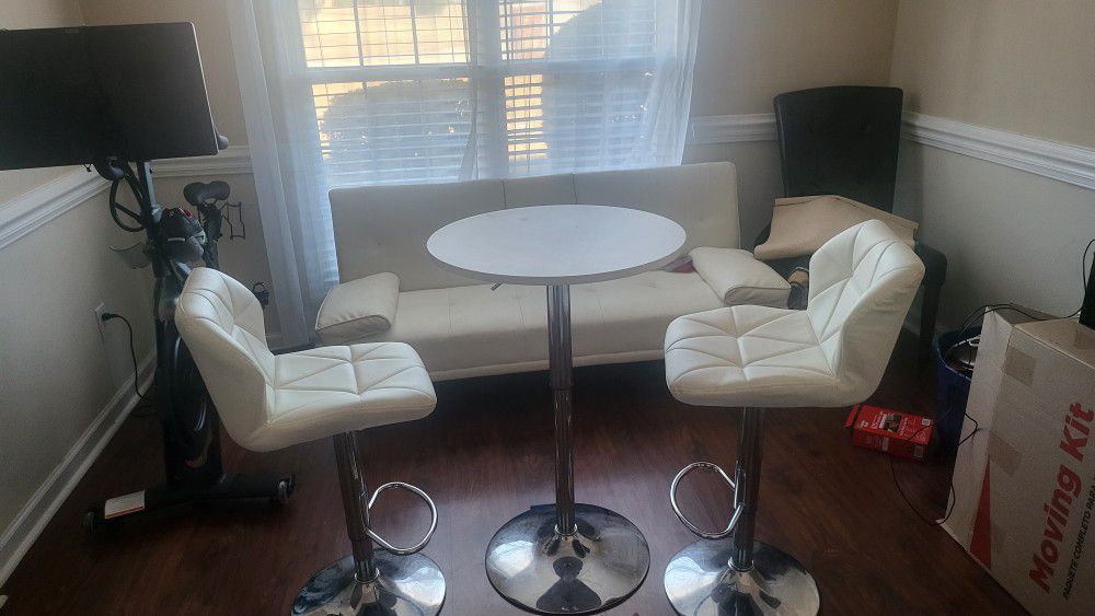 Table Set With Couch