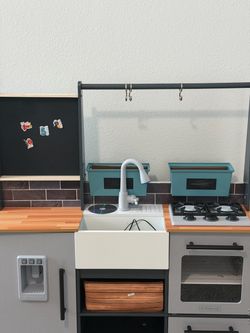 KidKraft Play Kitchen Set