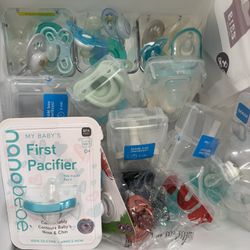 Bundle: 20+ Baby Pacifiers And Clip Holders