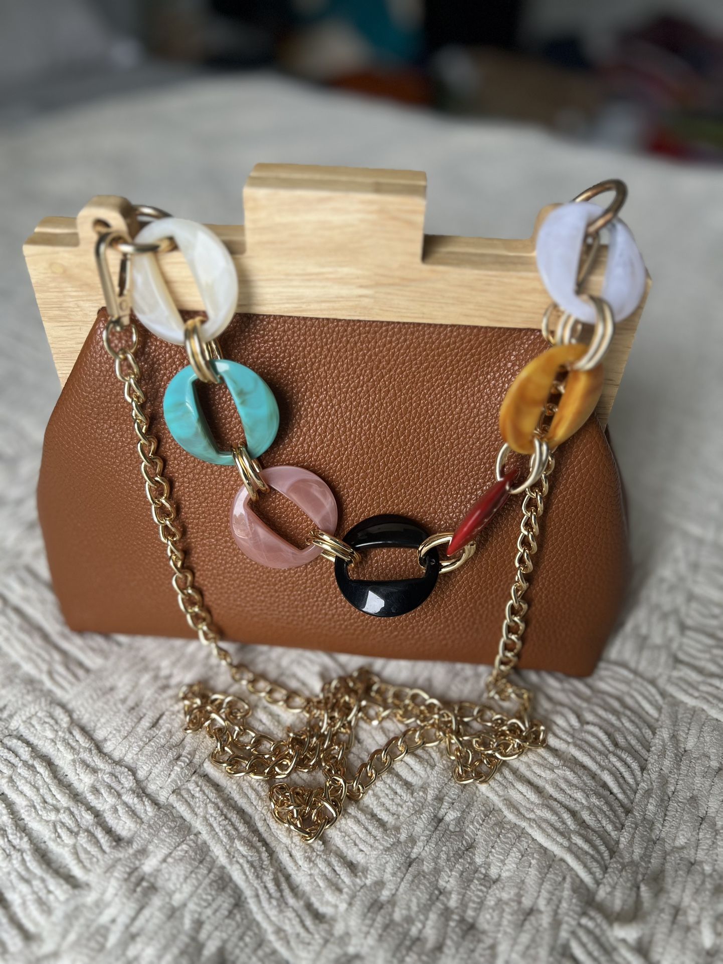 Leather Handbag With Sling