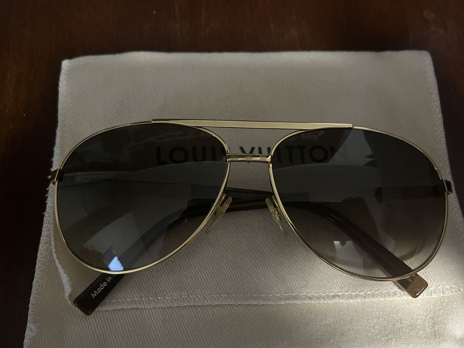 Louis Vuitton, Accessories, Louis Vuitton Attitude Pilote Gold Sunglasses