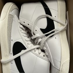 Nike blazer mid 77