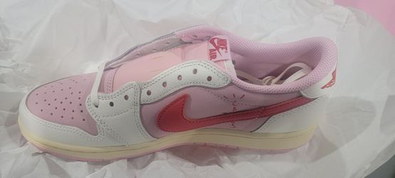Travis Scott  Jordan 1 low Shy Pink