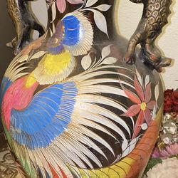 Beautiful Mexican Antique Vaz