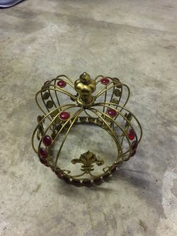 Gold crown