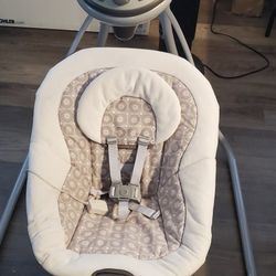 Graco Simply Sway infant swing