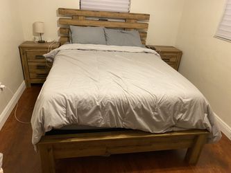 Queen Bed With Night Stands 375obo