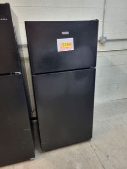 🔥Hot Summer Sale! Hotpoint 15cuft Fridge - Warranty Included