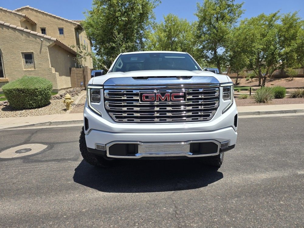 2023 GMC Sierra