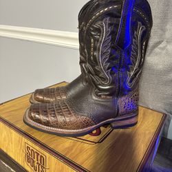 Soto Boots