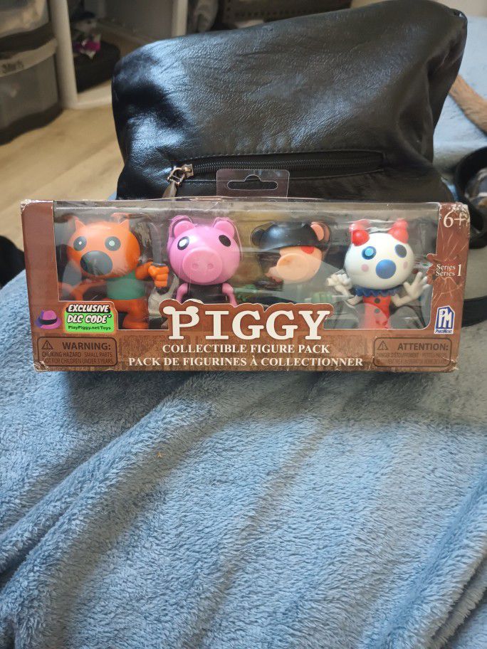 Series #1 Piggy Collectible Figure Pack