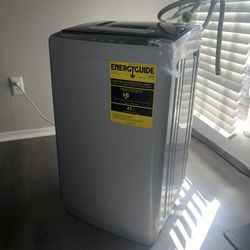 1.04 Cu.ft Portable Washing Machine,Compact Washer for Apartments & Homes ,8.8LBS with LED Display