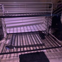 Twin Over Full Metal Bunk bed