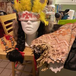Halloween 🎃 Costume . Indian And Other Costume Pieces . 